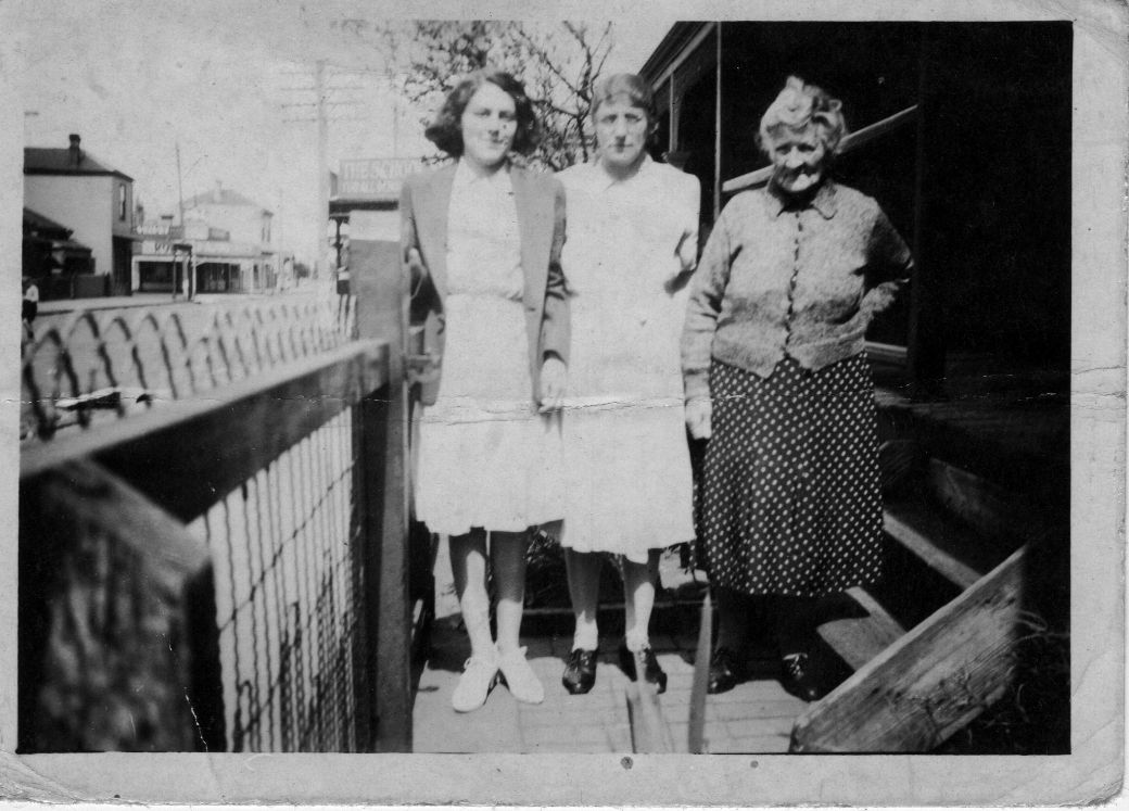 Mum, Nana and Great-grandma